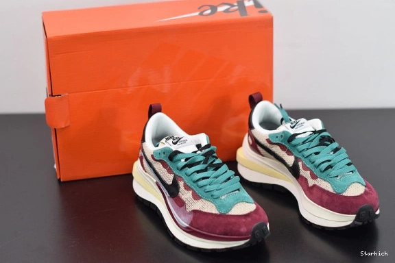 sacai  DD3035-200 Red Green Neptune  Vaporwaffle Nike Villain 0118